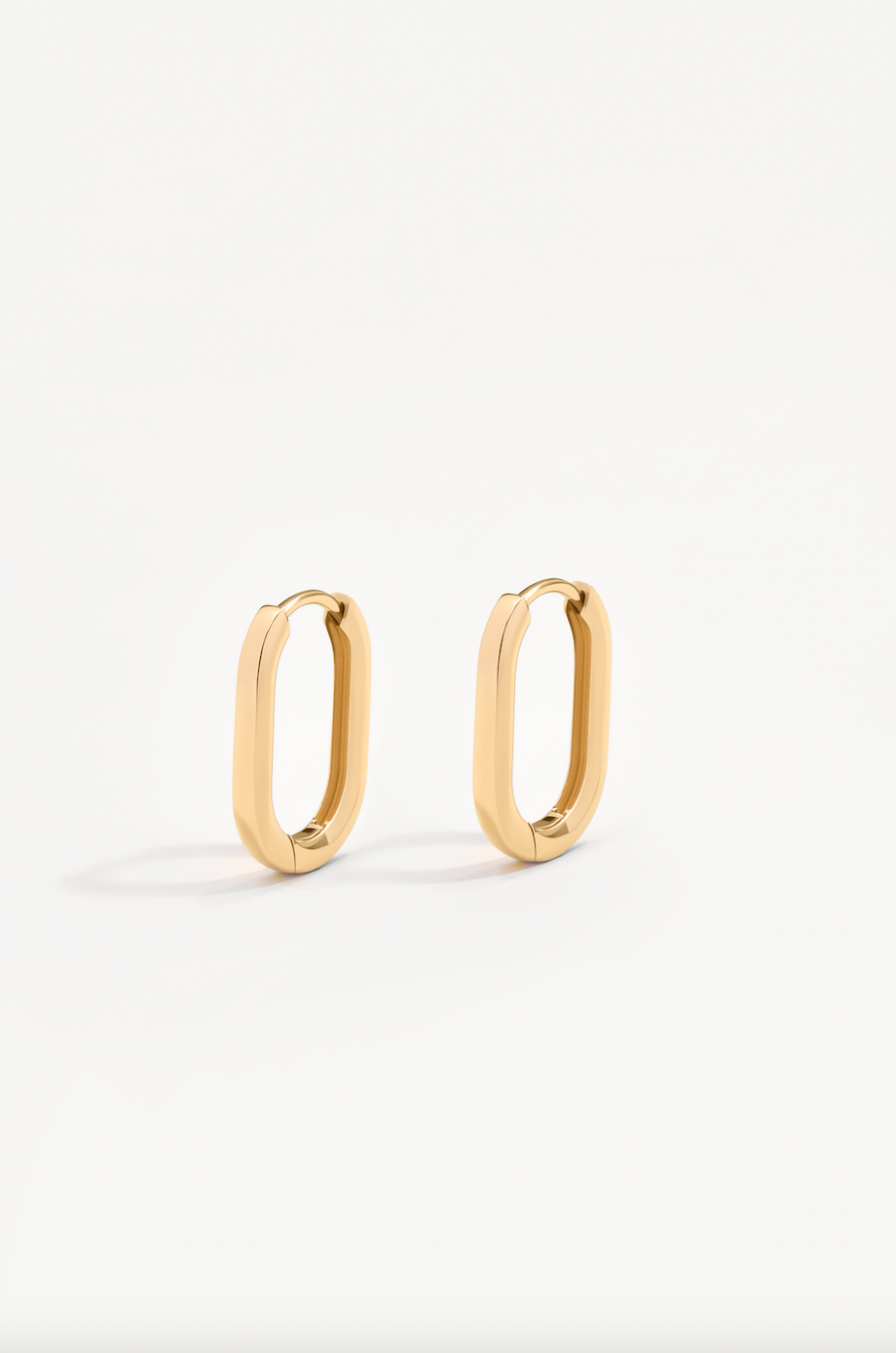 Timeless Daily Hoop in Yellow Gold